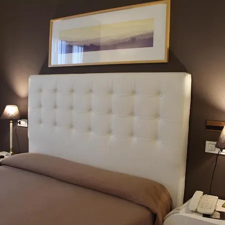 Hotel Bouza 2*