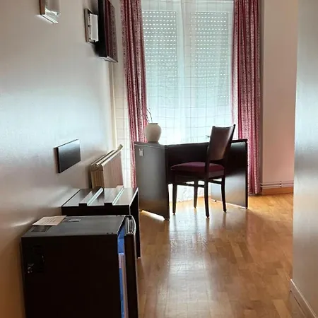 Bouza Hotel 2*