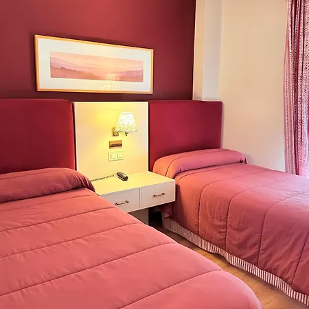 Hotell Bouza 2*