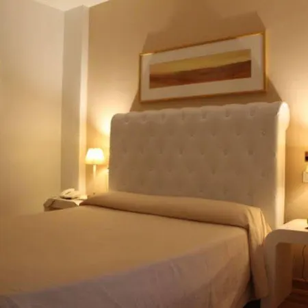 Hotel Bouza 2*